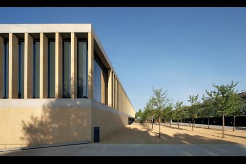 The bold trabeated frieze of the Sainsbury Laboratory’s northern elevation.